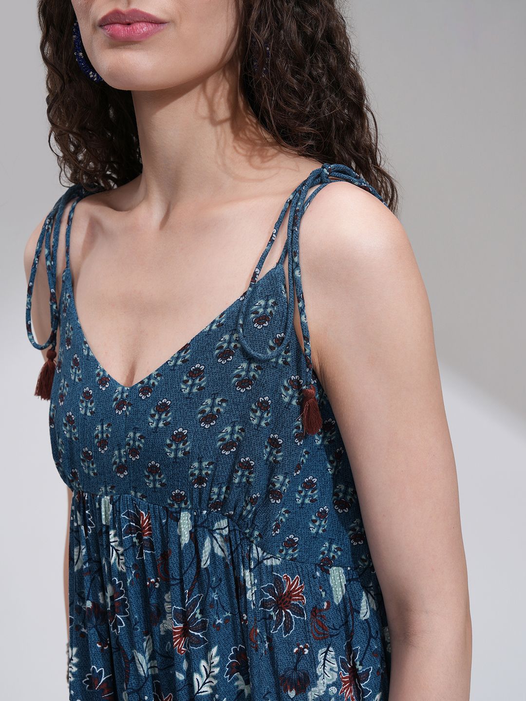 Vishudh Women Printed Maxi Dress