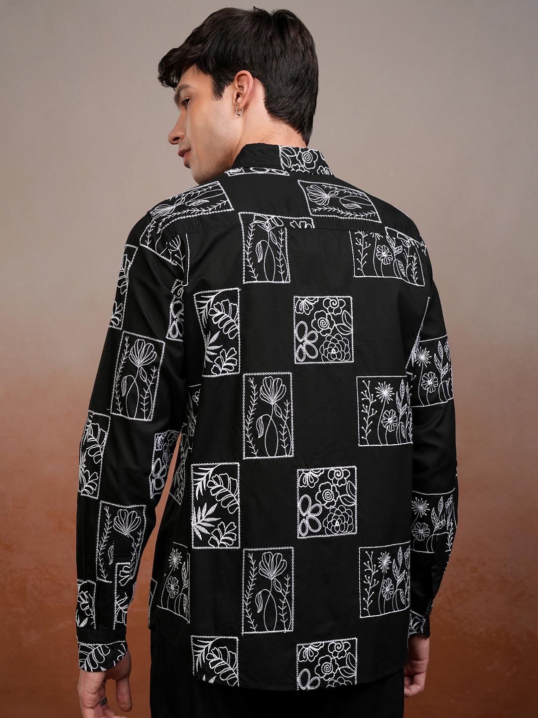 HIGHLANDER Men Embroidered Casual Shirt