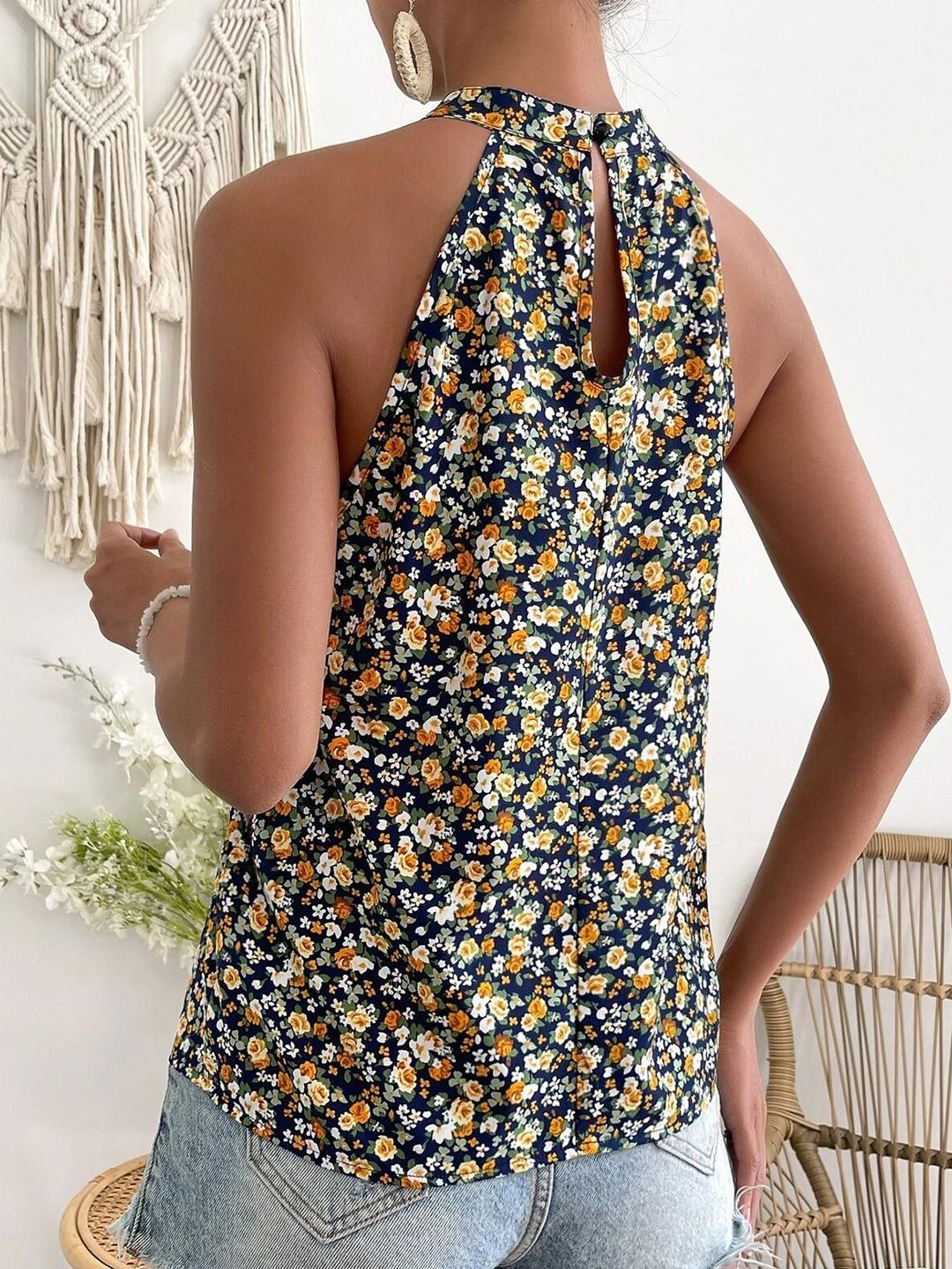 DressBerry Women Floral Print Halter Neck Sleeveless Top