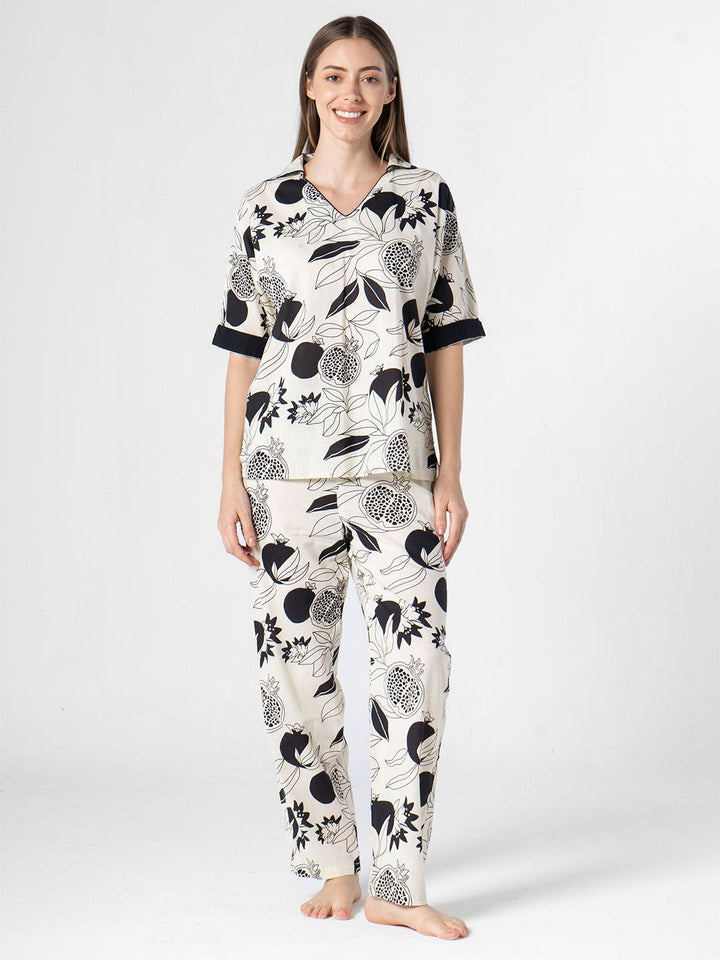 SANSKRUTIHOMES Women Tropical Printed Pure Cotton Night suit