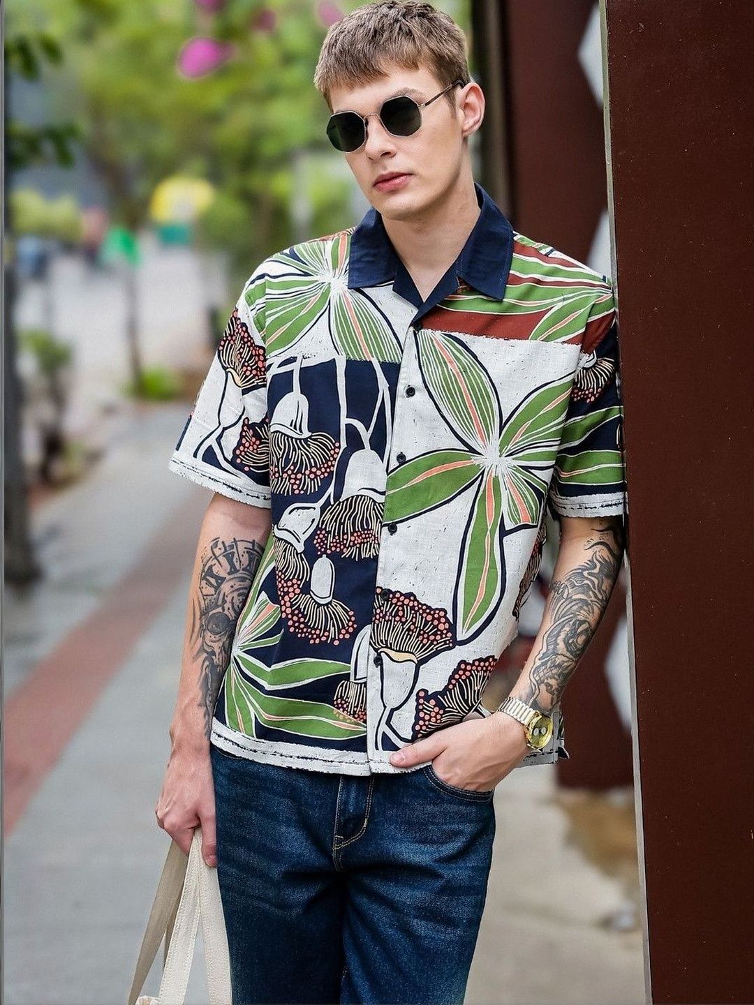Eszett Men Floral Printed Casual Shirt