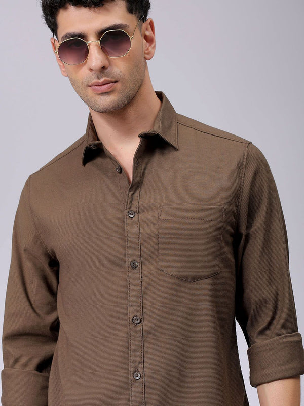 The Indian Garage Co Men Spread Collar Solid Slim Fit Casual Shirt