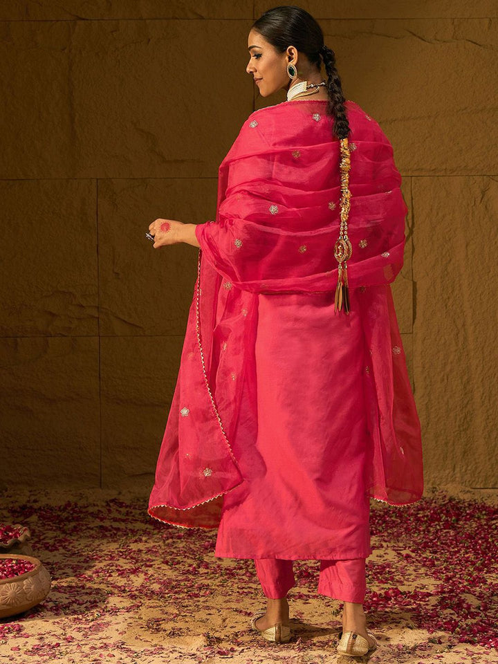 Indo Era Leheriya Embroidered Thread Work Chanderi Silk Kurta With Trousers & Dupatta