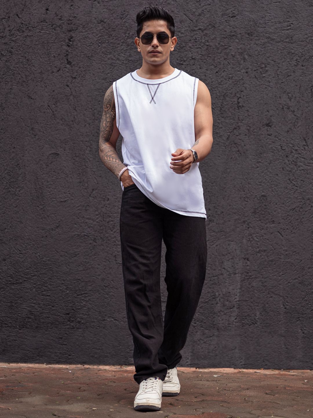 Powerlook Men Solid Round Neck Pure Cotton Oversized T-Shirt