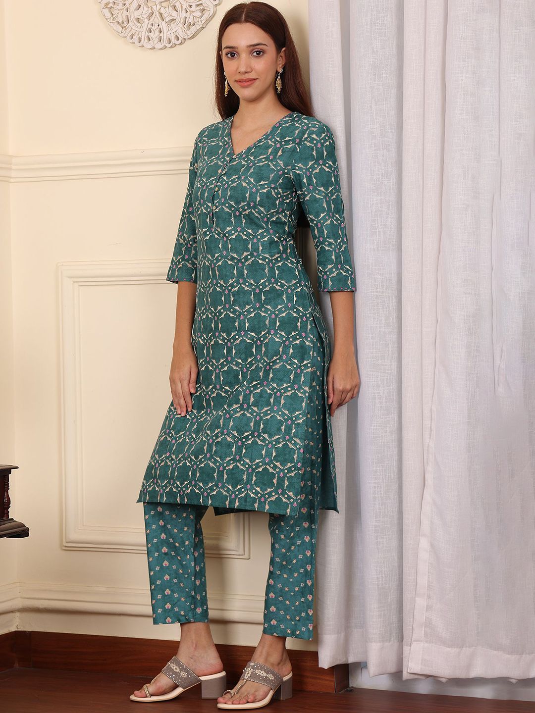 W Green Printed Printed Three-Quarter Sleeves Tunic With Trouser