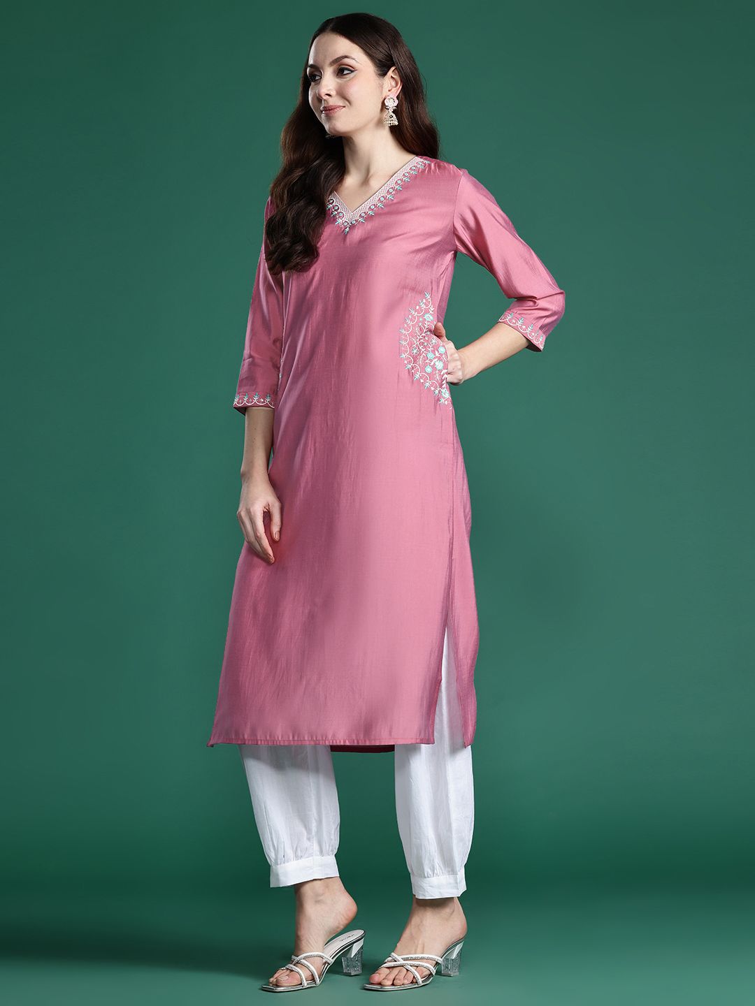 Indo Era Women Floral Embroidered Sequinned Pure Cotton Kurta