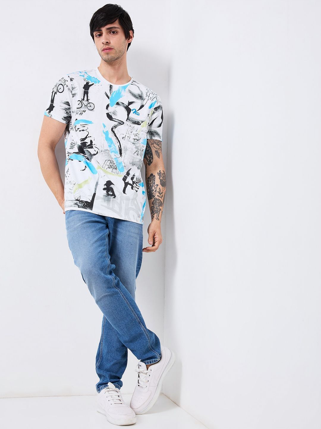 SPYKAR Men Printed Pockets Slim Fit T-shirt