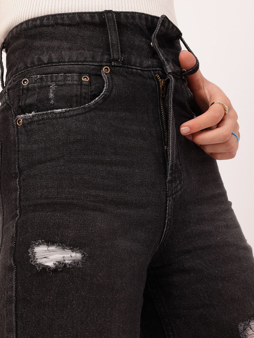 DressBerry Women Urban Chic Ripped Frayed Denim Shorts