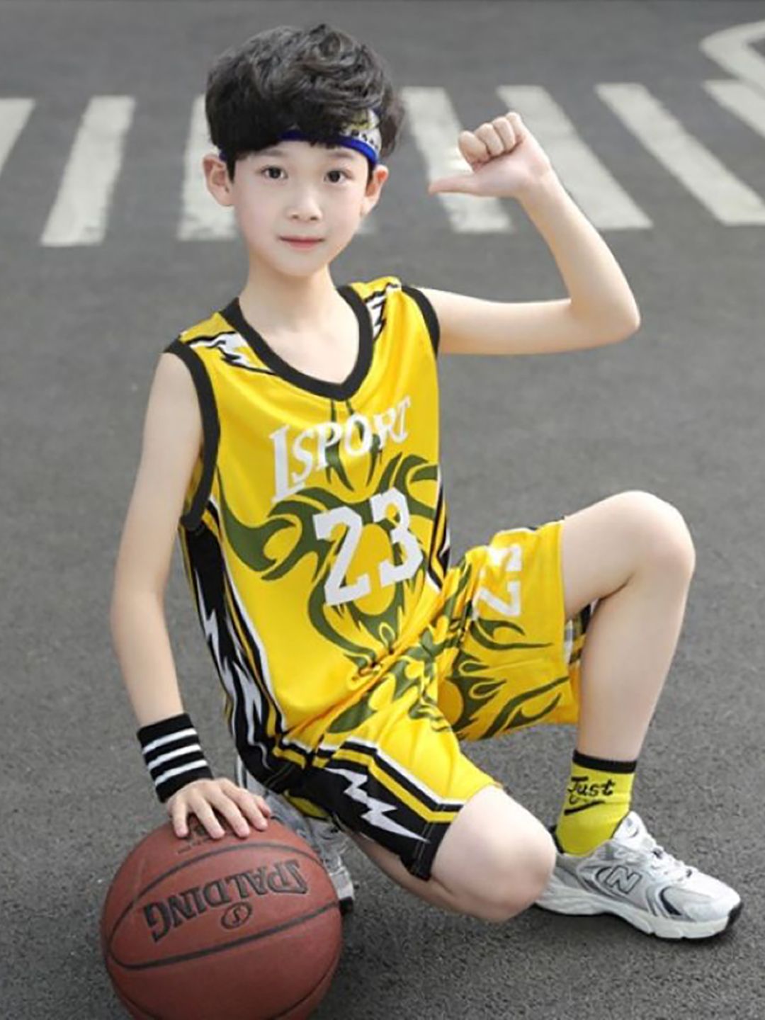 YK Boys Printed Round Neck T-Shirt With Shorts