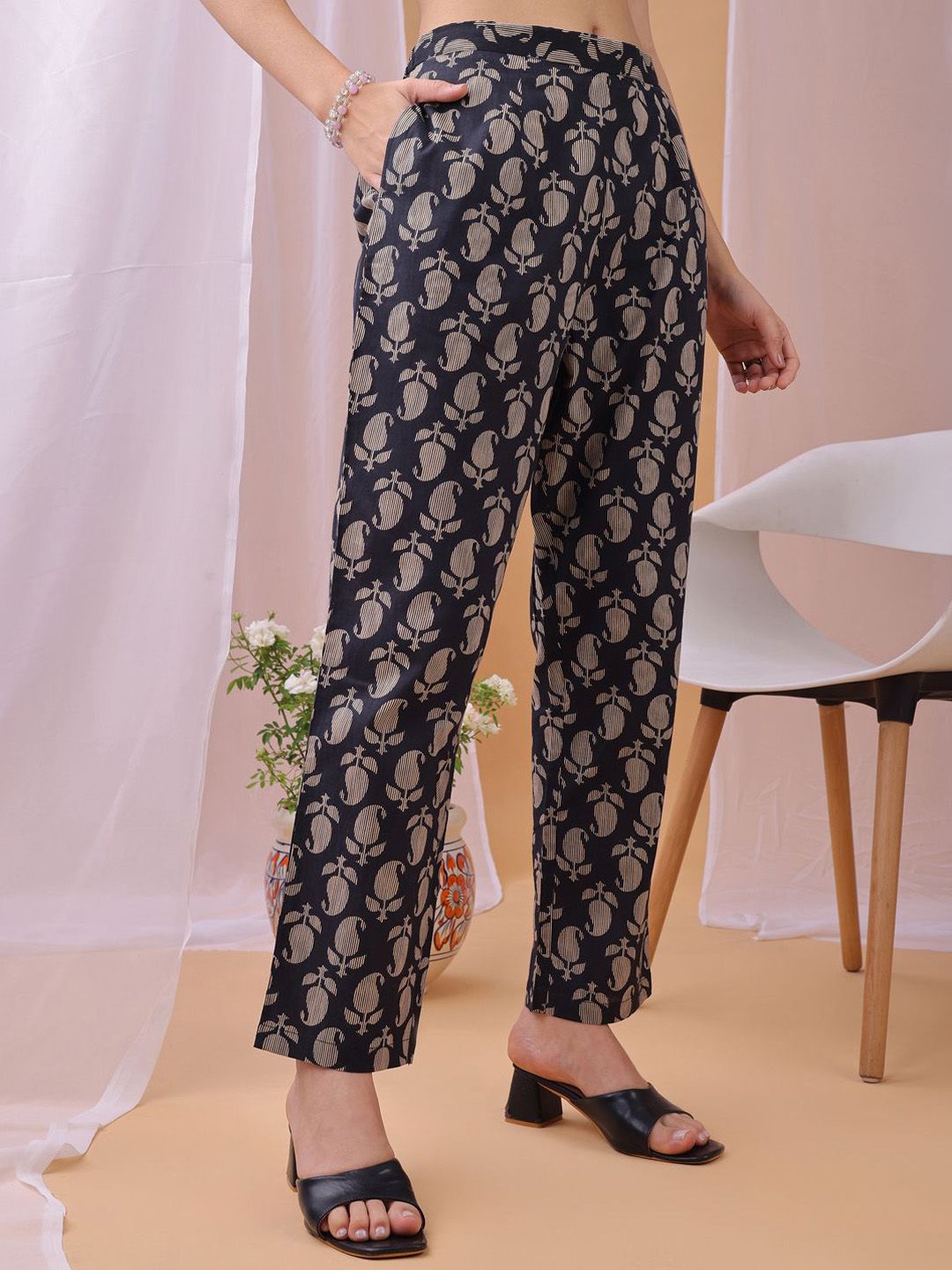 KALINI Women Printed Regular Pure Cotton Kurta with Trousers