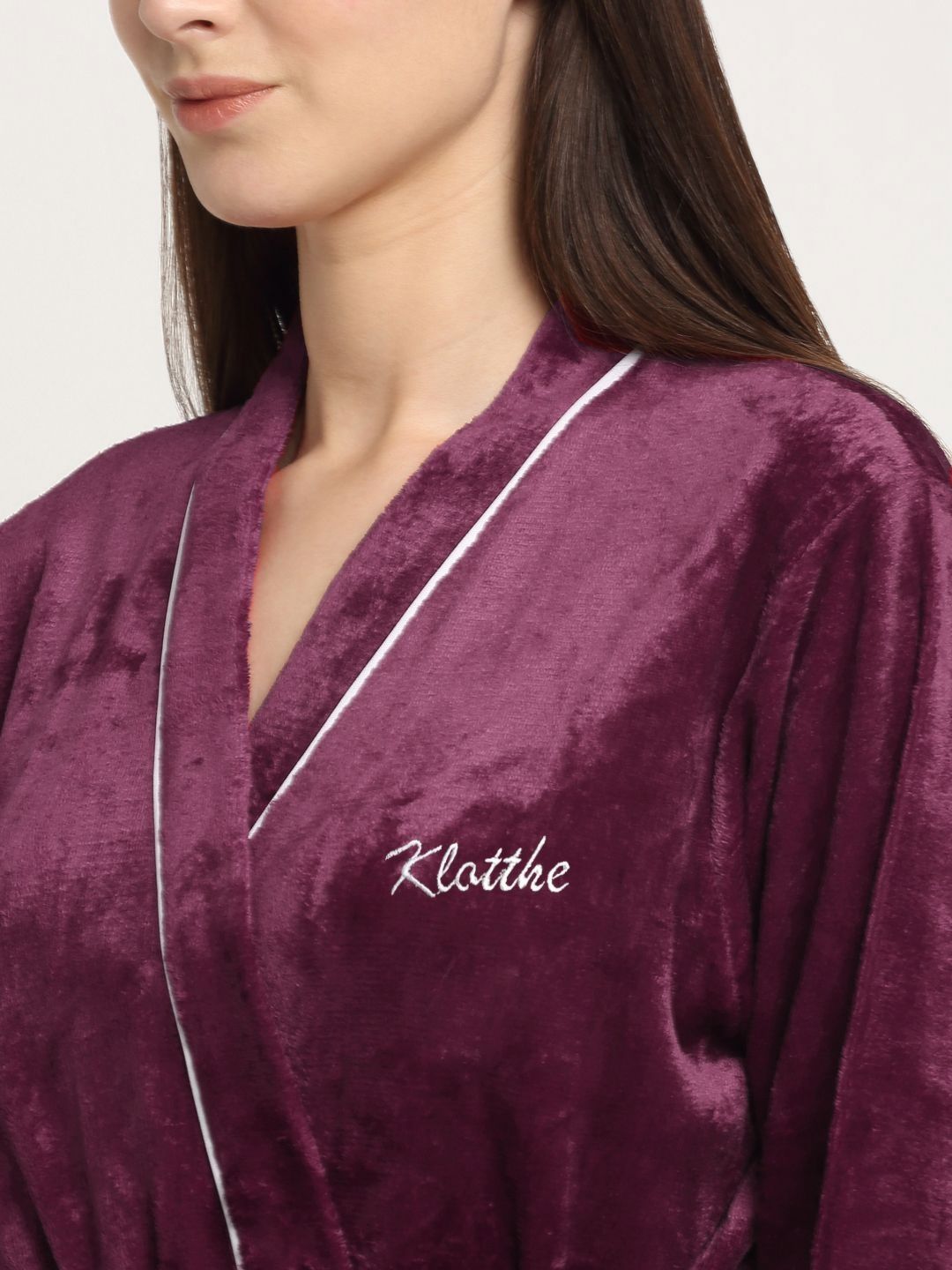 KLOTTHE Maroon Woolen Long Sleeves Bath Robe With Belt
