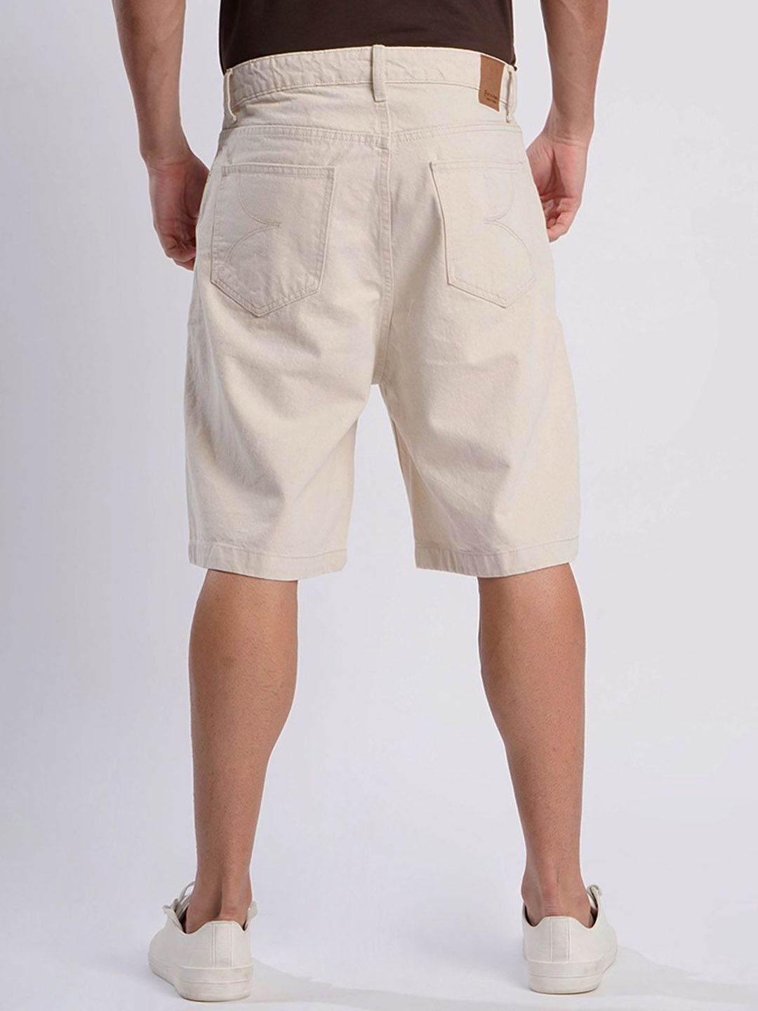 Bene Kleed Men Ecru Relaxed Fit Denim Shorts