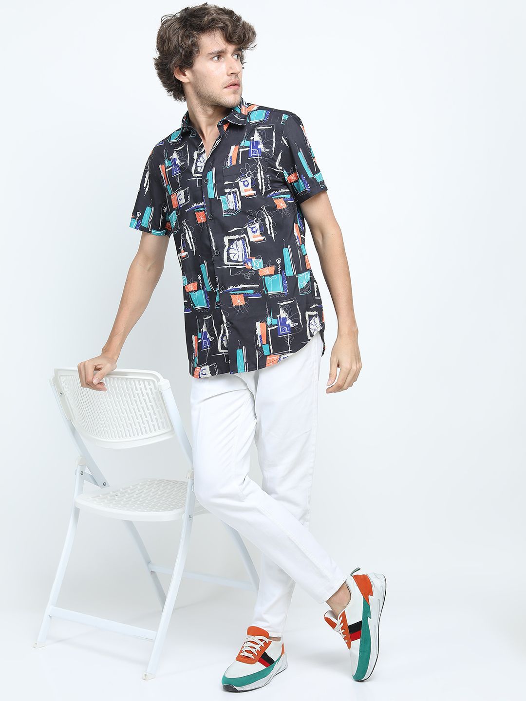 Premium lelaki lokomotif dicetak baju slim kasual