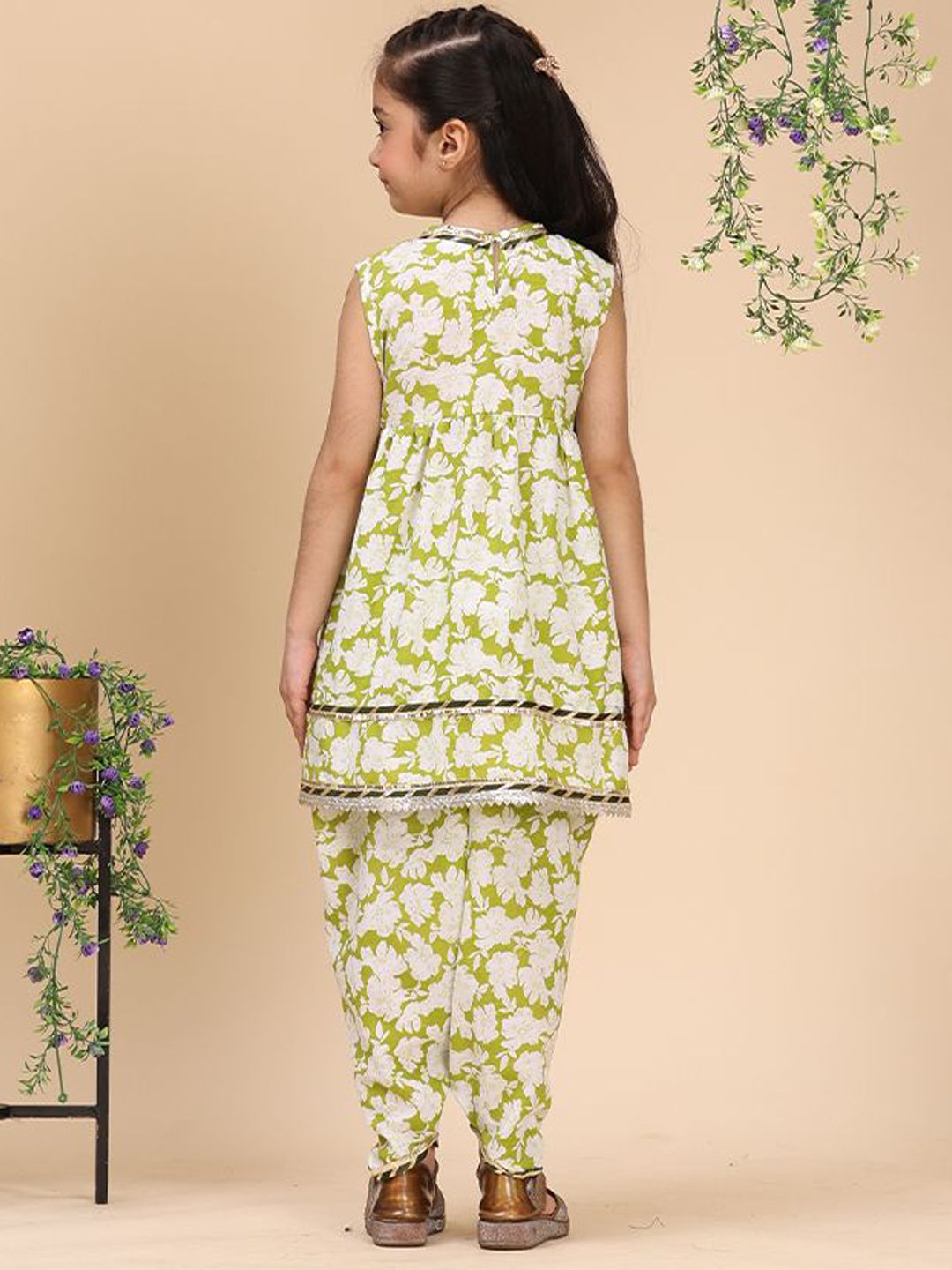 Cutiekins Girls Floral Printed Kurta with Dhoti Pant