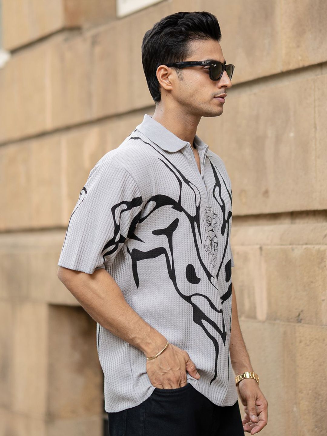 Powerlook Abstract Printed Polo Collar Drop-Shoulder Sleeves T-shirt