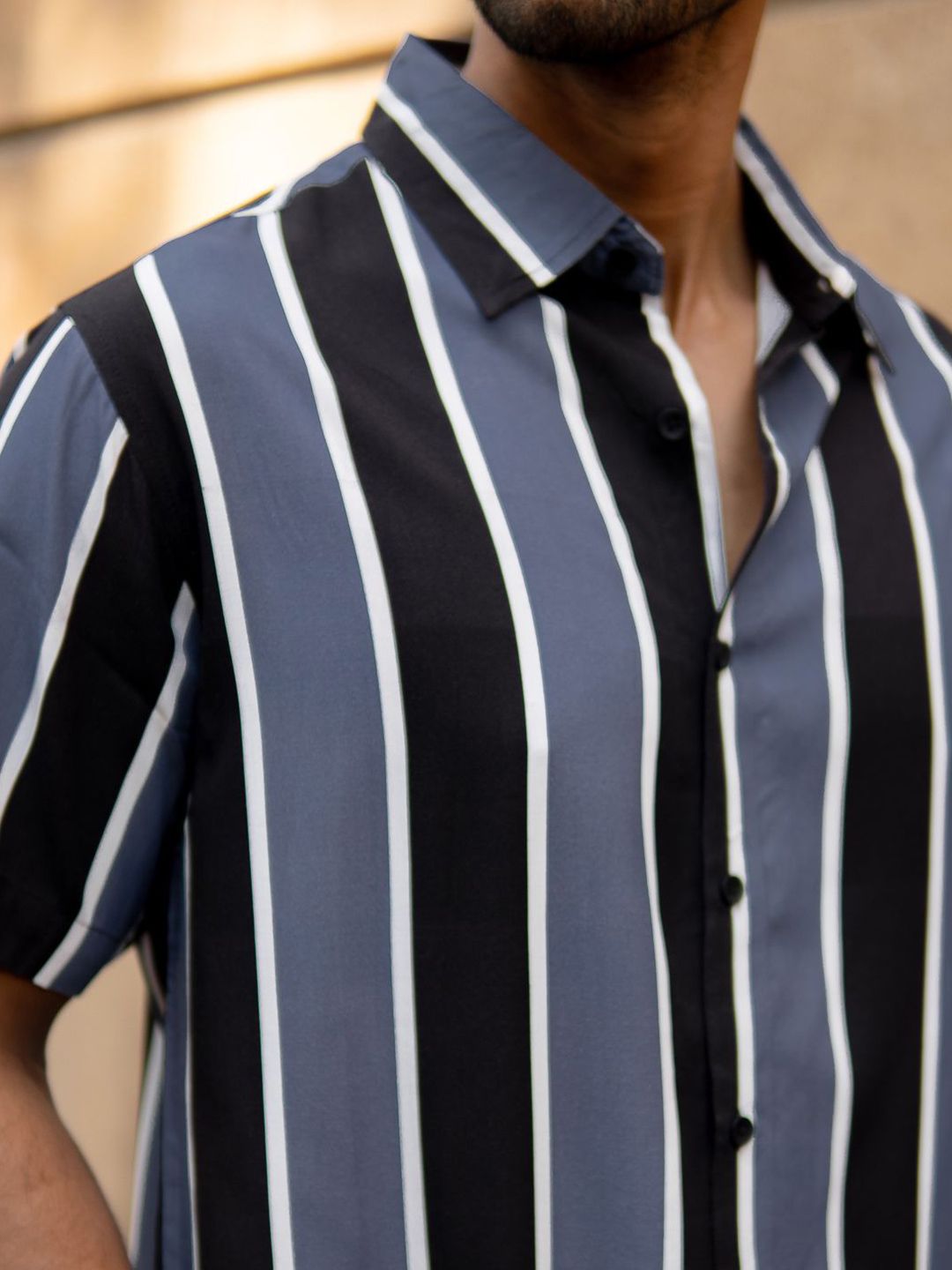 Powerlook Vertical Striped Short Sleeves Shirt