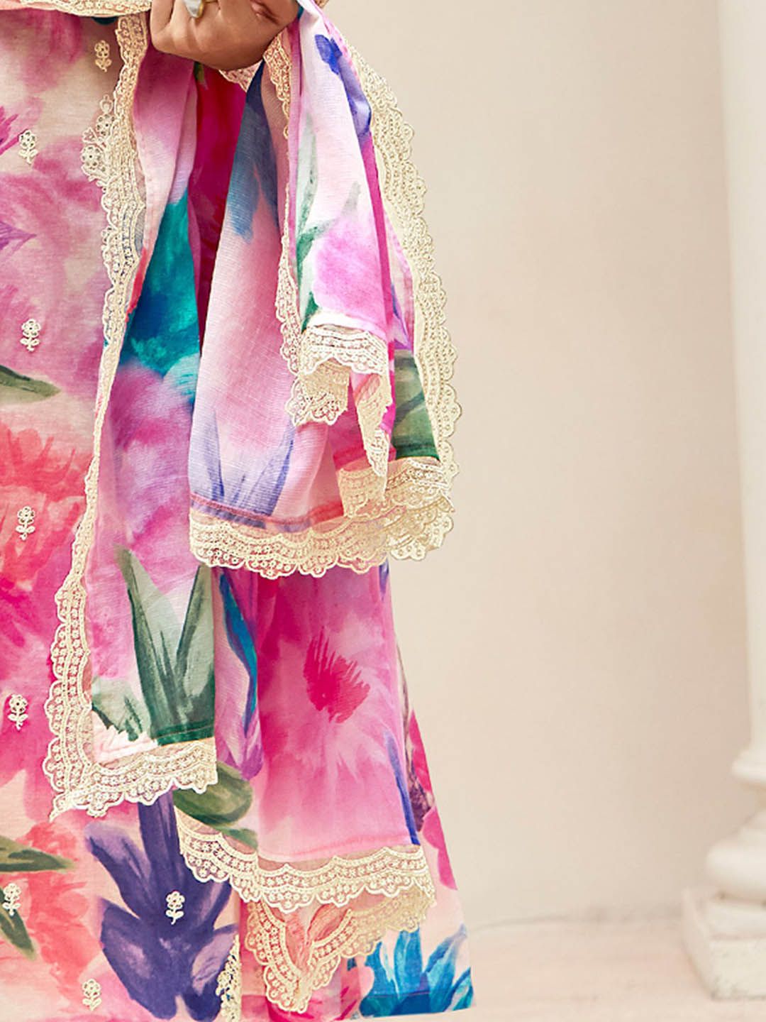 Indo Era Women Floral Embroidered Regular Thread Work Kurta with Trousers & With Dupatta