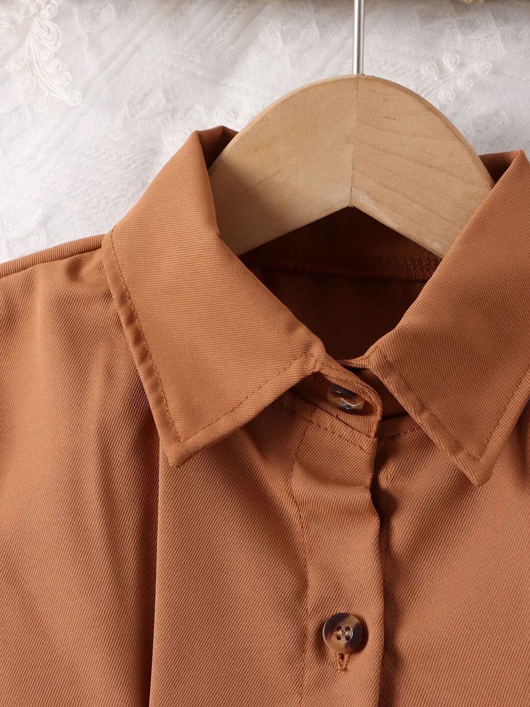 YK Girls Solid Spread Collar Casual Shirt