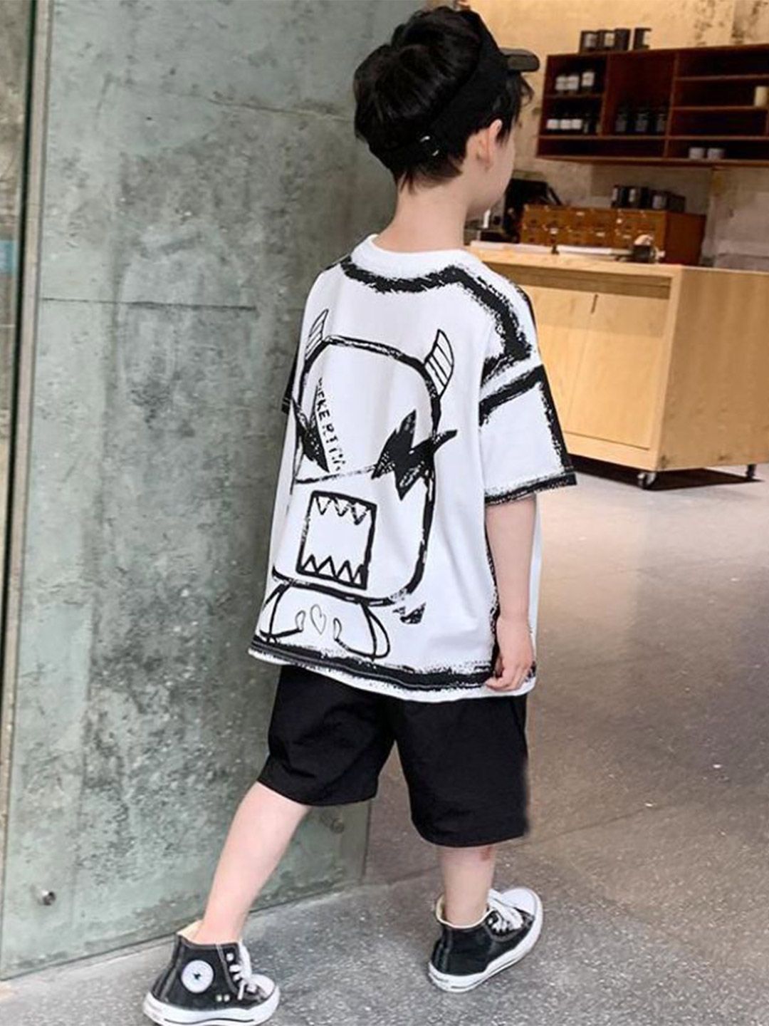 YK Boys Printed Round Neck Pure Cotton T-Shirt With Shorts