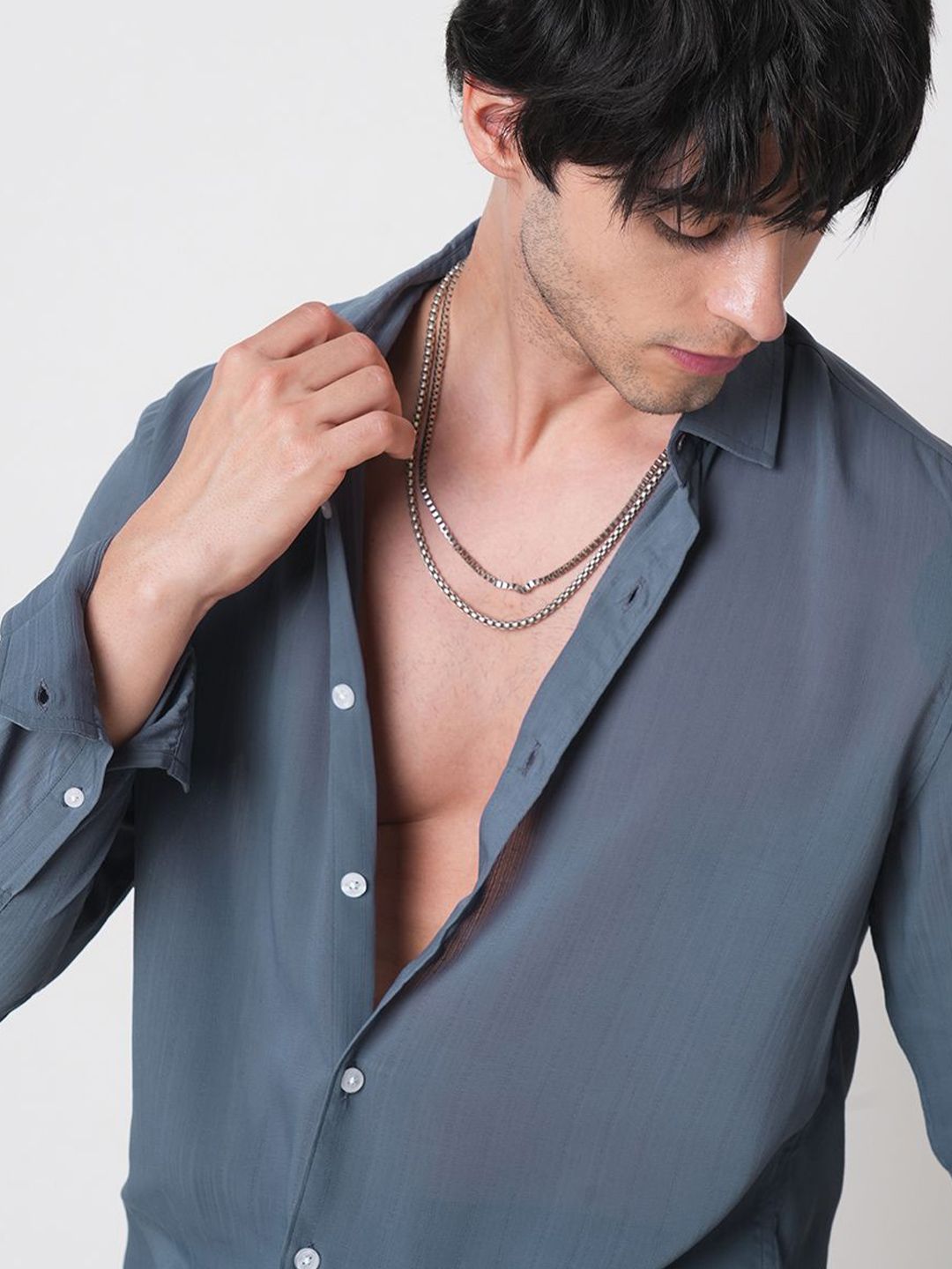 VASTRADO Men Classic Slim Fit Opaque Casual Shirt