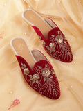 House of Pataudi Women Embellished Ethnic Mules