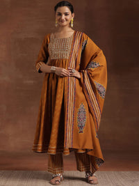 Libas Floral Printed Thread Work Pleated Anarkali Kurta with Trousers & Dupatta