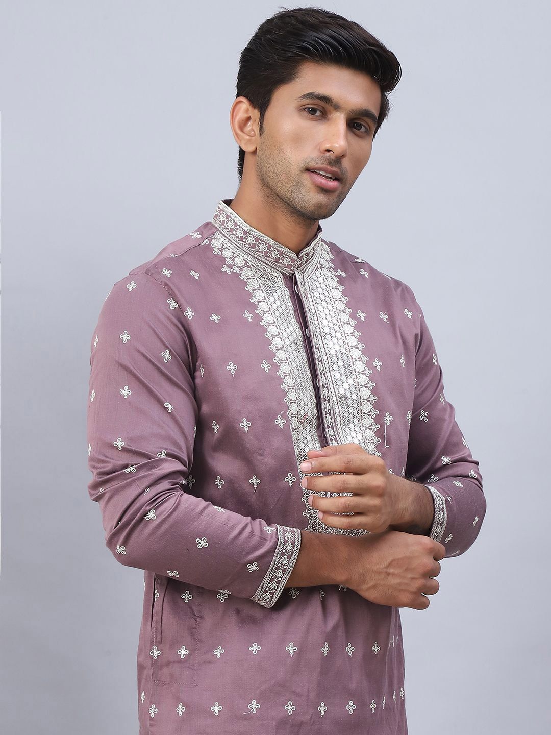 Jompers Floral Sequins Embroidered Mandarin Collar Straight Kurta