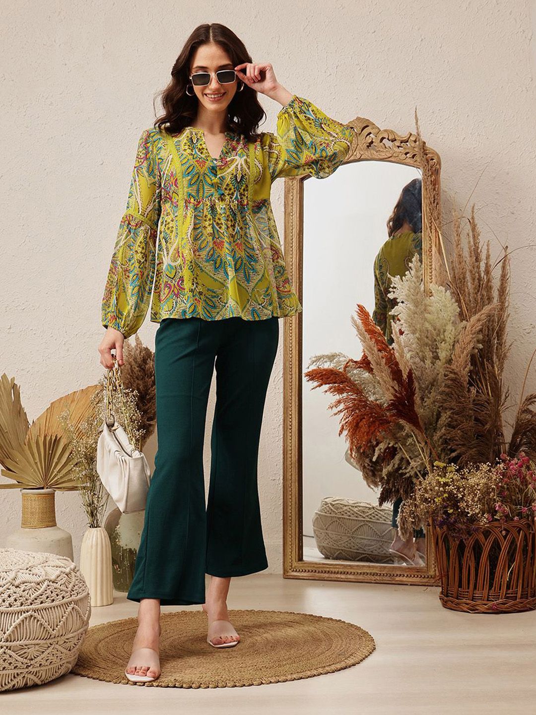 QUIERO Women Floral Printed V-Neck Empire Top