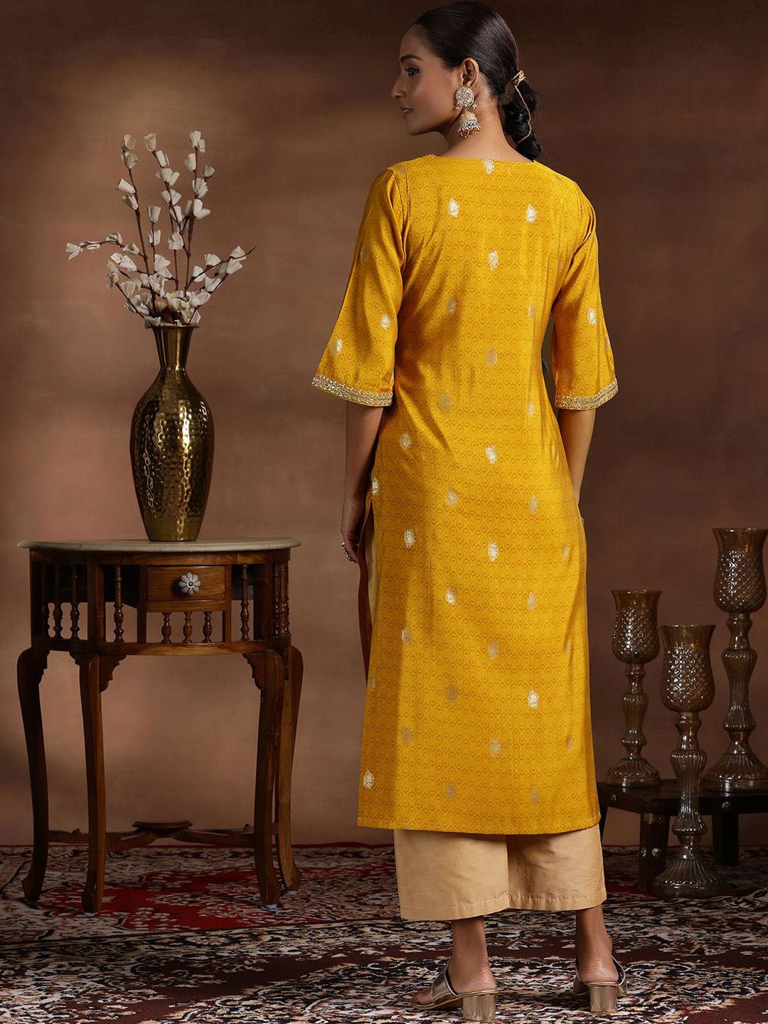 Libas Ethnic Motifs Printed Zari Silk Straight Kurta