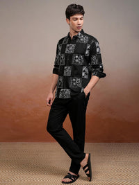 HIGHLANDER Men Embroidered Casual Shirt