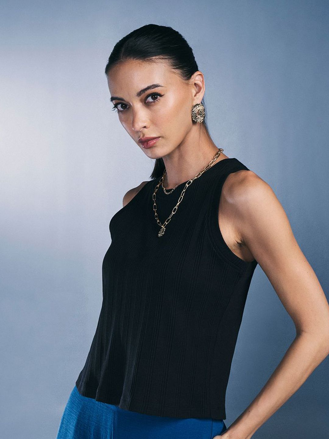AND Women Solid Round Neck Cotton Top
