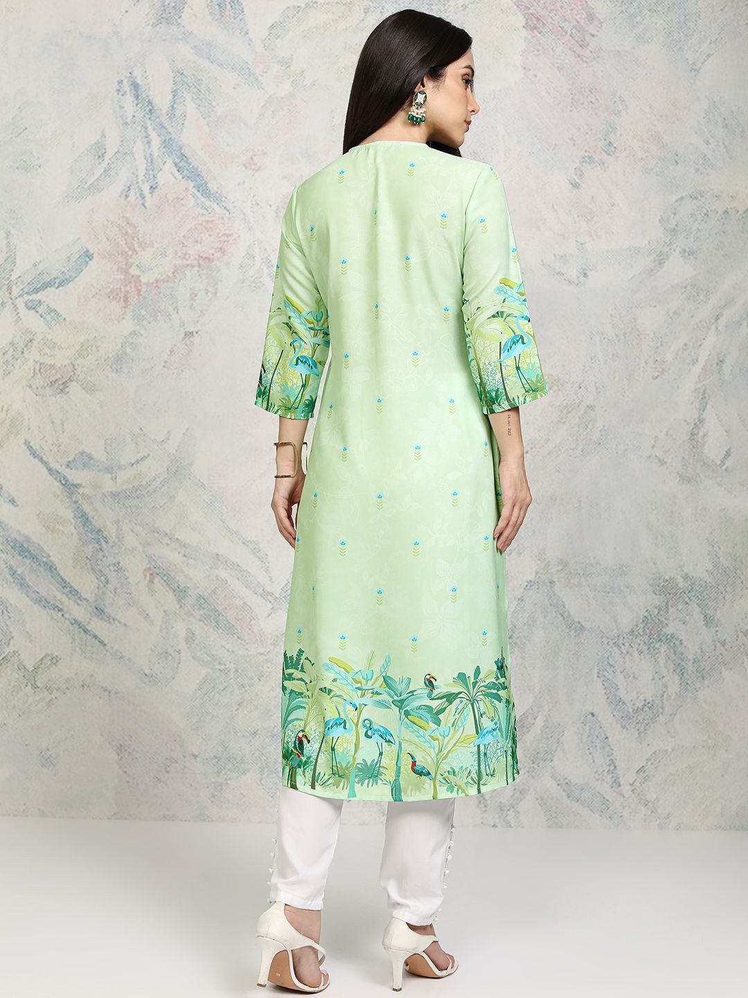 Vishudh Women Floral Printed Sequinned Floral Kurta
