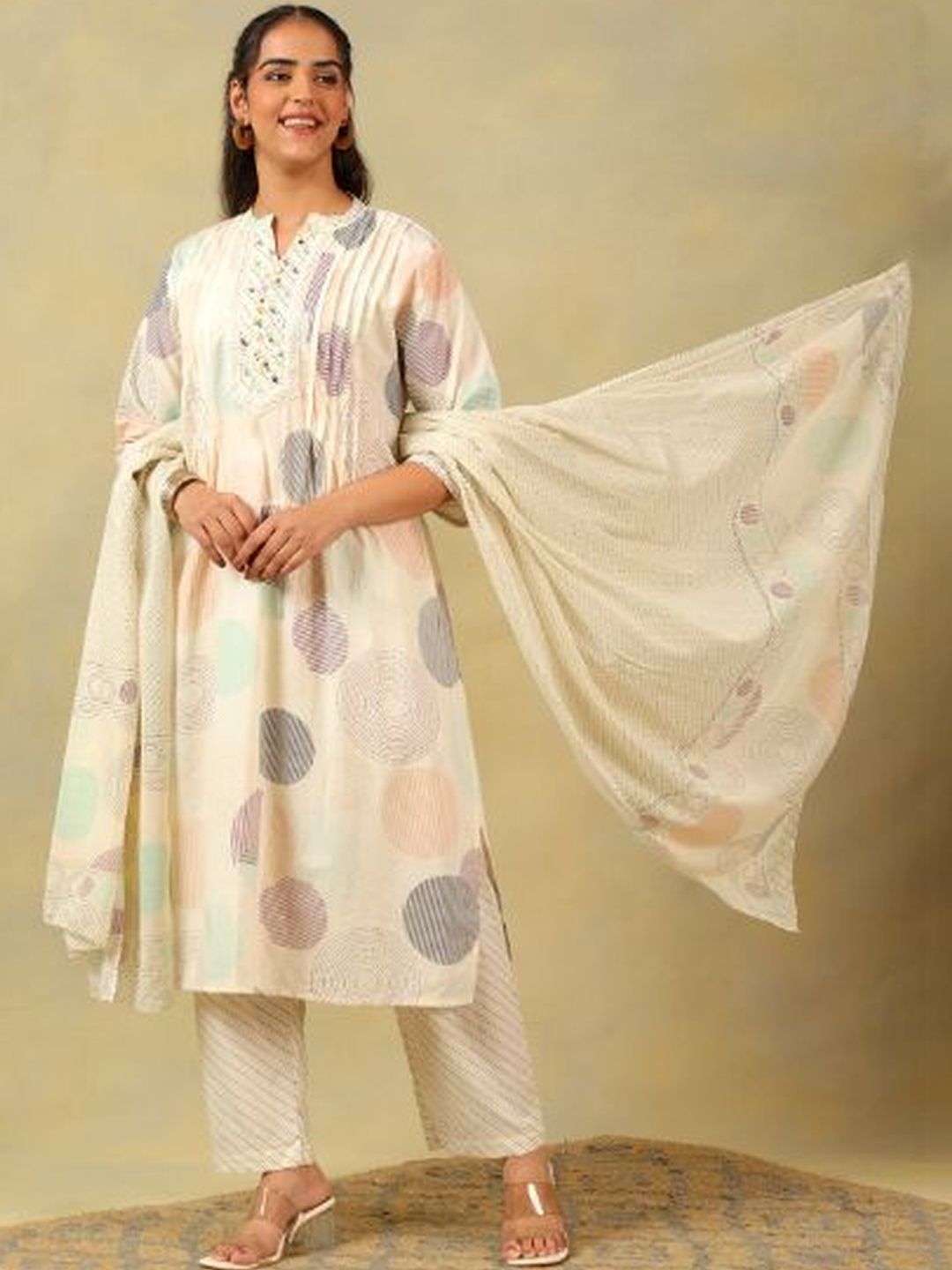 Mamicha Women Printed Pure Cotton Kurta with Trousers & With Dupatta