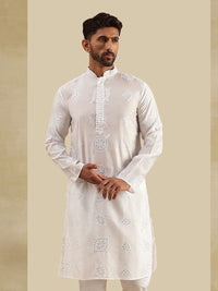 SOJANYA Men Embroidered Mirror Work Kurta