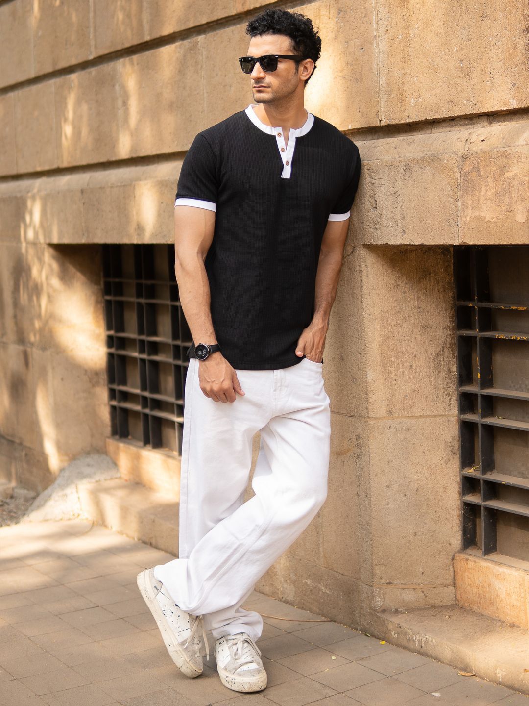 Powerlook Men Black Contrast Henley T-Shirt