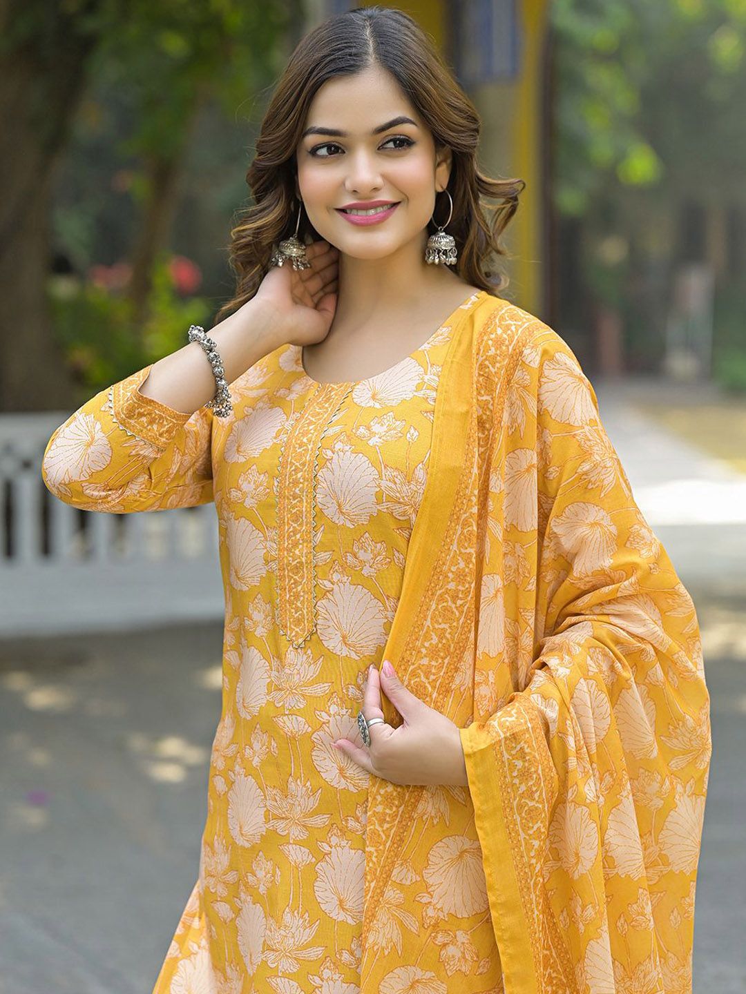 KALINI Women Floral Printed Regular Kurta with Trousers & With Dupatta