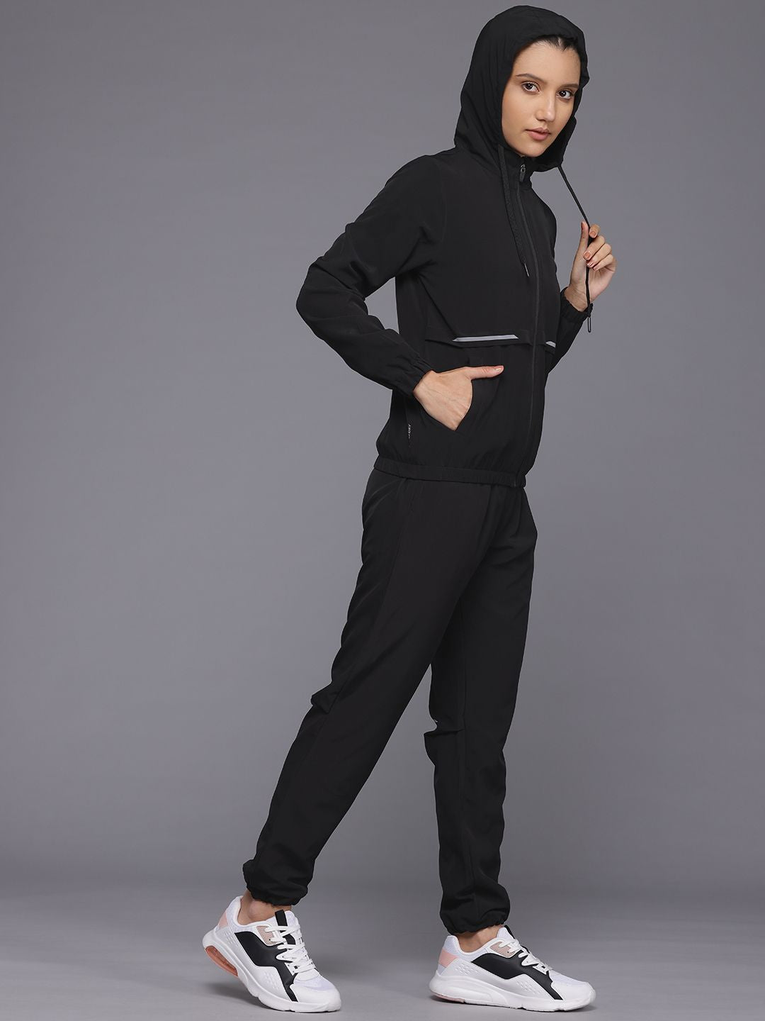 HRX by Hrithik Roshan Hooded Rapid-Dry Running Tracksuit