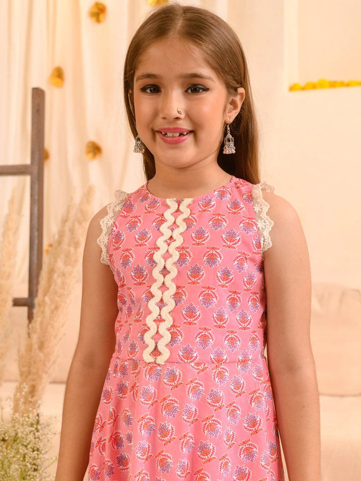 pspeaches Girls Floral Printed Pure Cotton Kurta with Trousers & With Dupatta