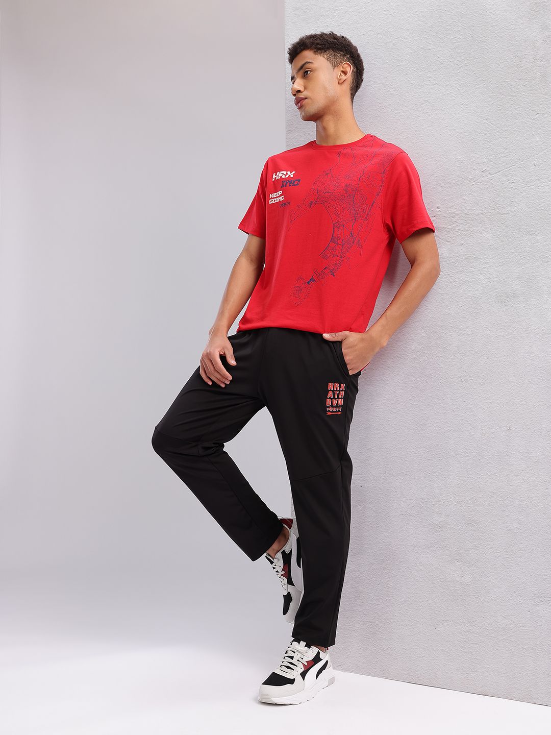 HRX by Hrithik Roshan Geometric Printed Casual T-shirt