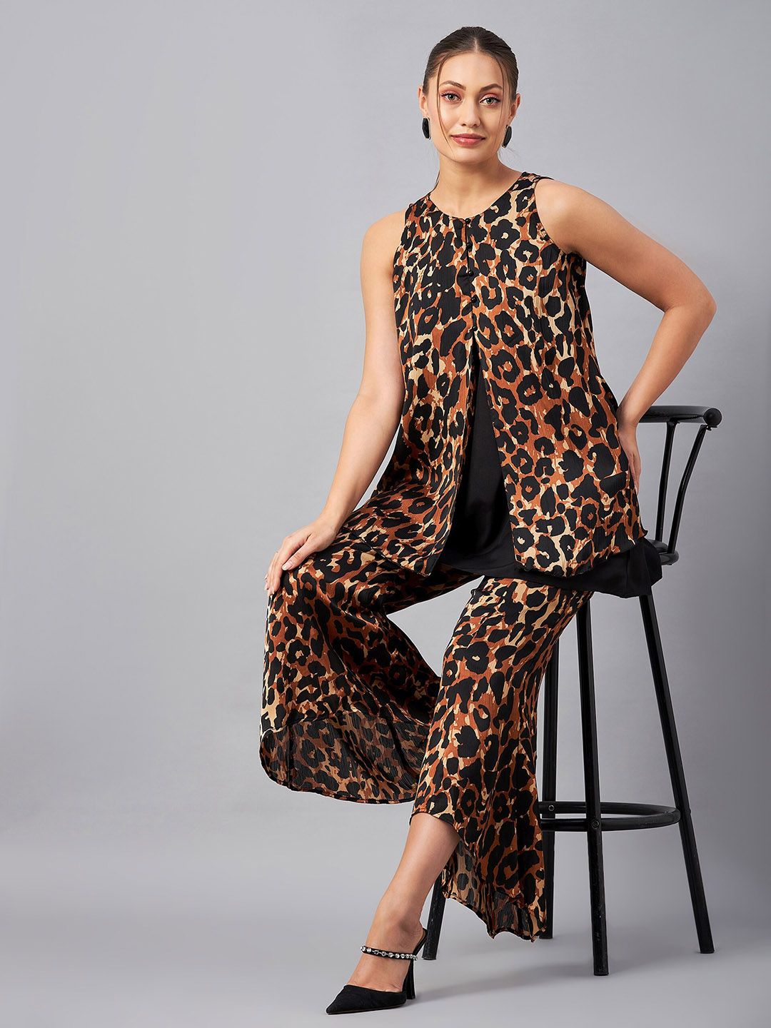 Antheaa Prinnted Round Neck Tunic With Flared Palazzos Co-Ords