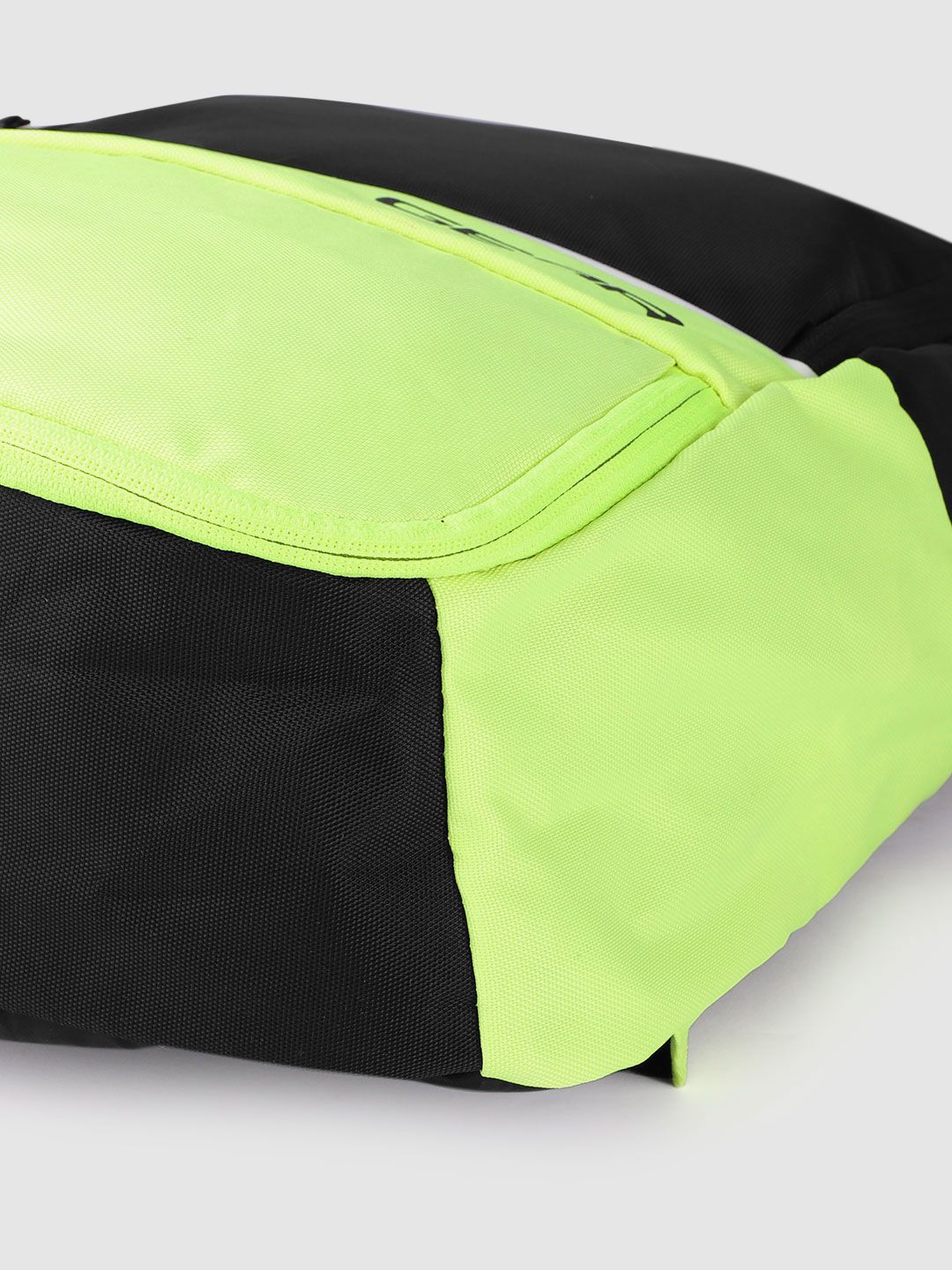 Gear Unisex Colourblocked 16 Inch Laptop Backpack with Shoe Pocket