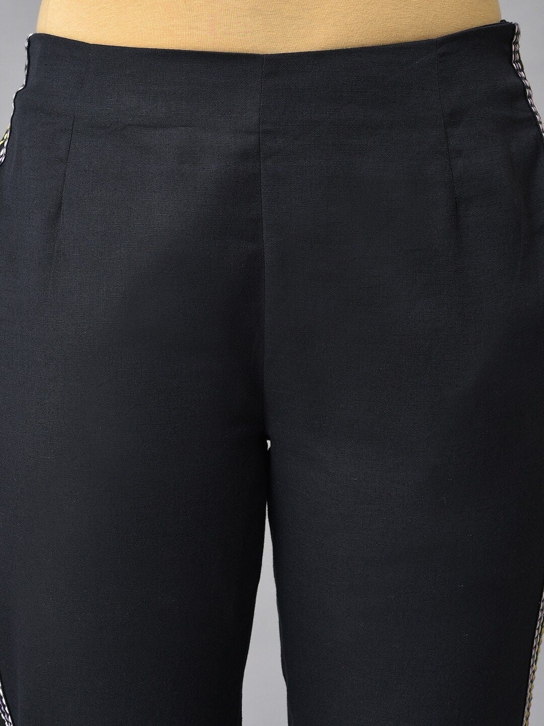 W Women Mid-Rise Regular Fit Trousers