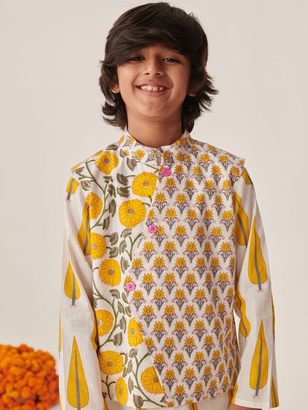 pspeaches Boys Ethnic Motifs Printed Regular Kurta with Trousers