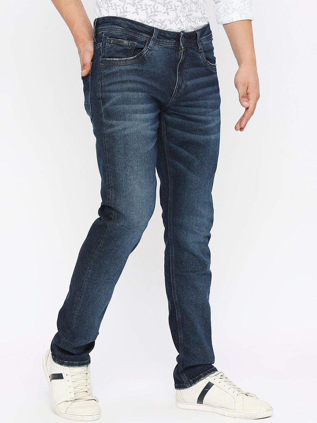 SPYKAR Men Kano Slim Fit Low-Rise Light Fade Stretchable Clean Look Jeans