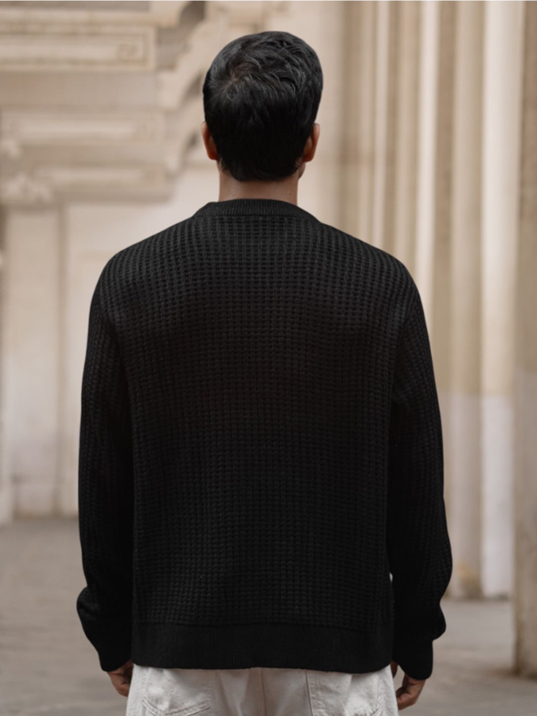 Powerlook Men Solid Round Neck Pullover