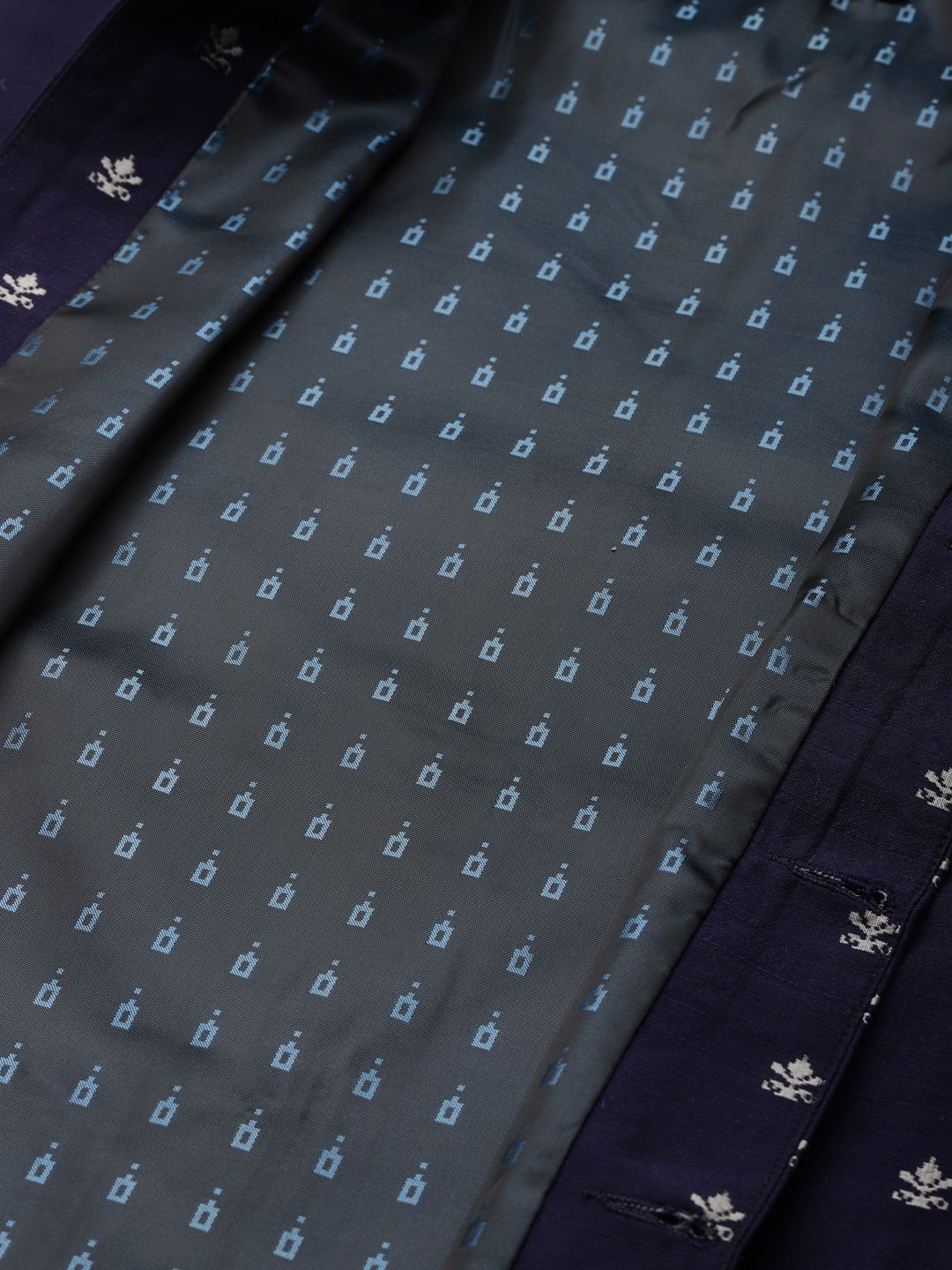 SOJANYA Men Blue Kurta with Churidar