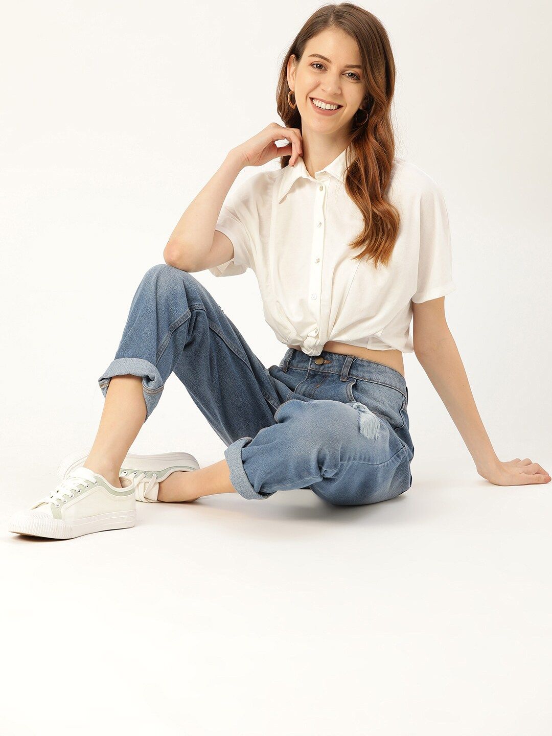 DressBerry Women Blue Skinny Fit Mid-Rise Mildly Distressed Stretchable Jeans