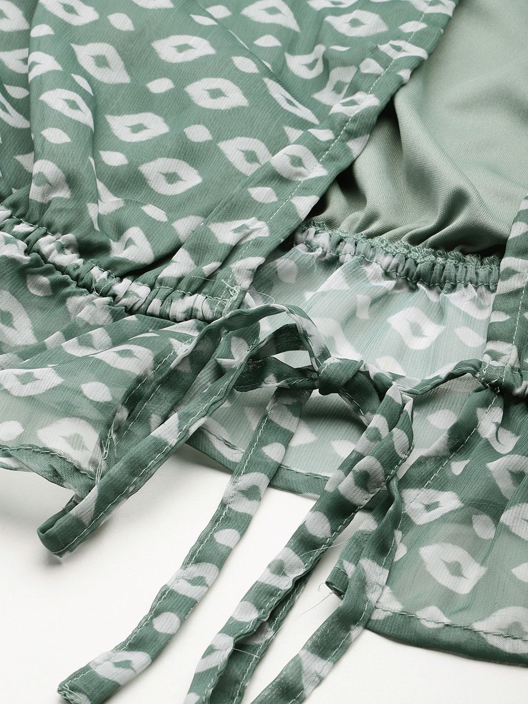 all about you Printed Tie-Up Detailing Crop Top