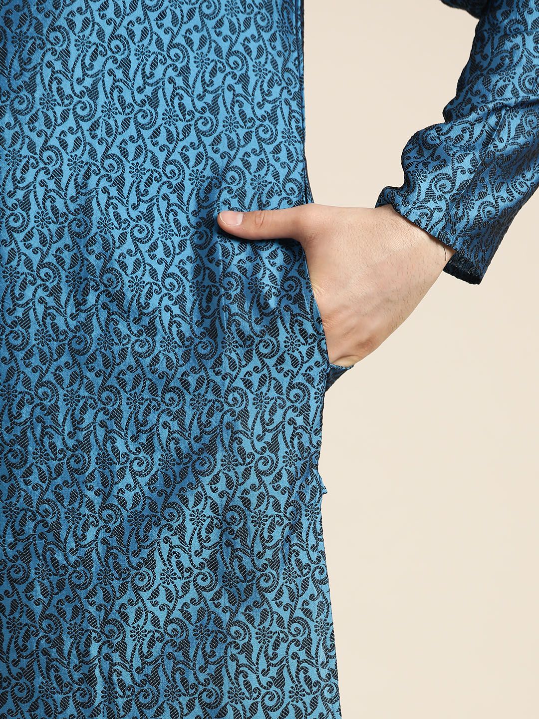 SOJANYA Kurta Sulam Bunga