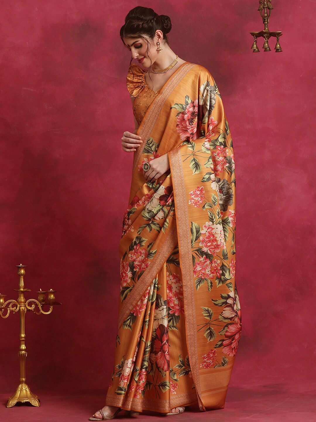 Saree mall Floral Printed Sarees